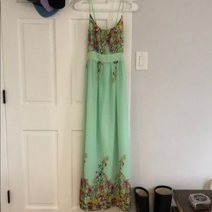 floral green dress size 2/4 NWT